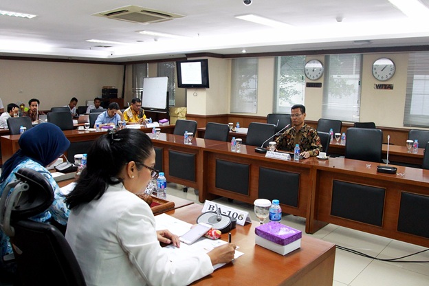 RI “Too Preoccupied” with Fossil Energy, Renewable Energy Should be Accelerated